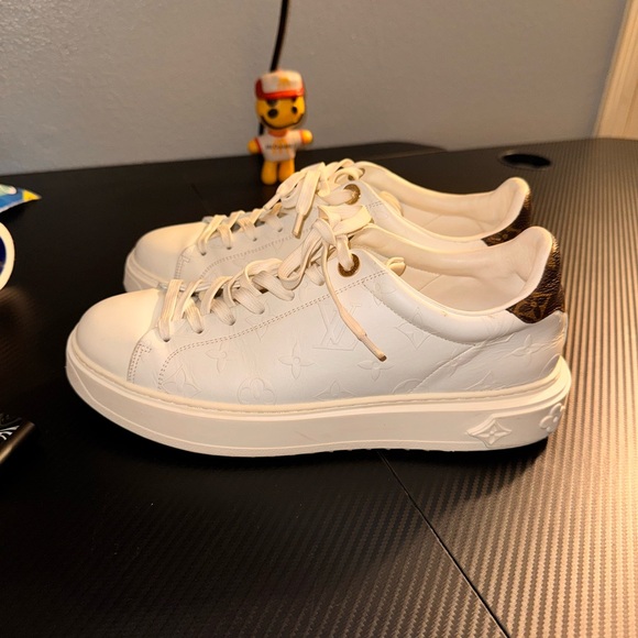 Louis Vuitton White Men's Shoes (time out sneaker) - Picture 3 of 5
